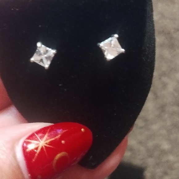 Swarovski Crystal Earrings NEW Winner Choice - Picture 5 of 13